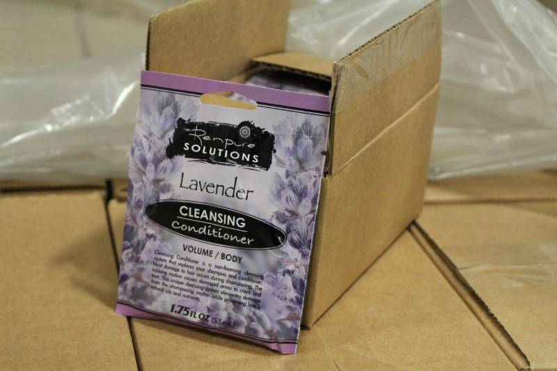 lot 246 image: Boxes of Renpure Solutions Lavender Cleansing Conditioner