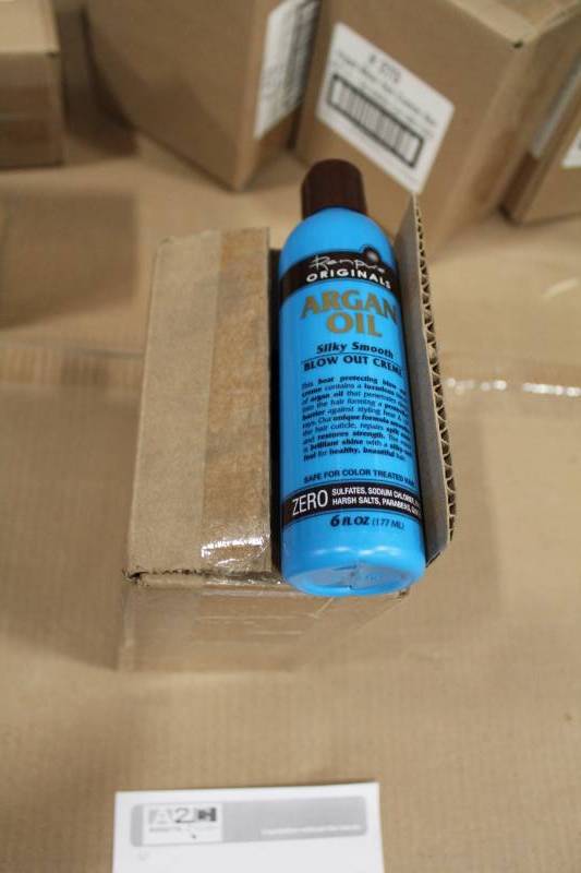 lot 288 image: Boxes of Renpure Originals Argan Oil Blow Out Crme