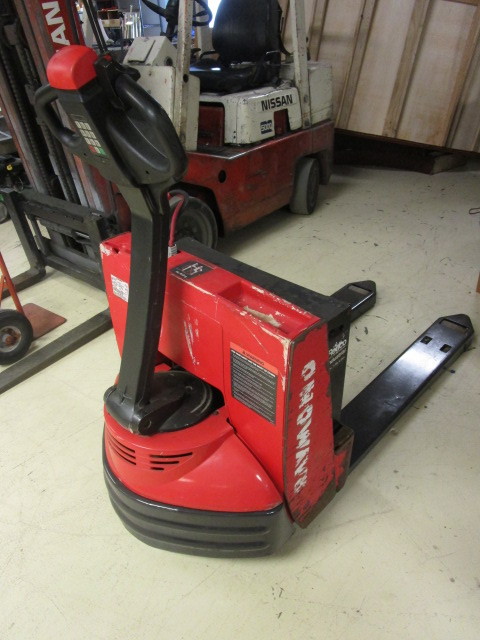 ELECTRIC PALLET JACK