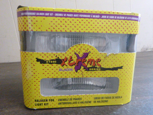 NEW Blazer Xtreme Series Halogen Fog Light Kit