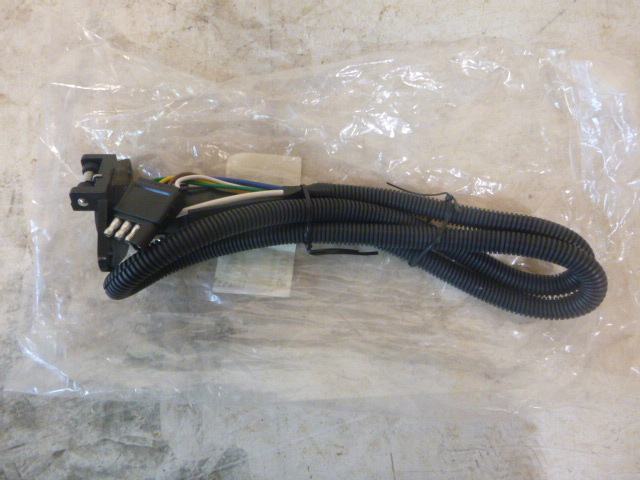 NEW Valley 6-Way Round to 4-Way Flat Prewired Harness