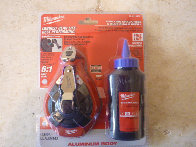Milwaukee Fine Line Chalk Reel and Blue Chalk Refill