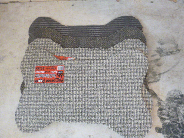 4 Pampered Pooch Food and Water Bowl Mats