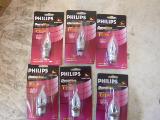 6 Philips DuraMax Light Bulbs