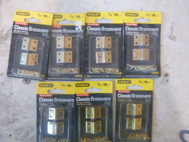 7 Stanley Broad Hinges