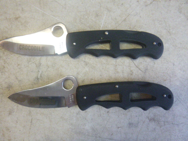2 Crocodile Folding Lock Blade Knives