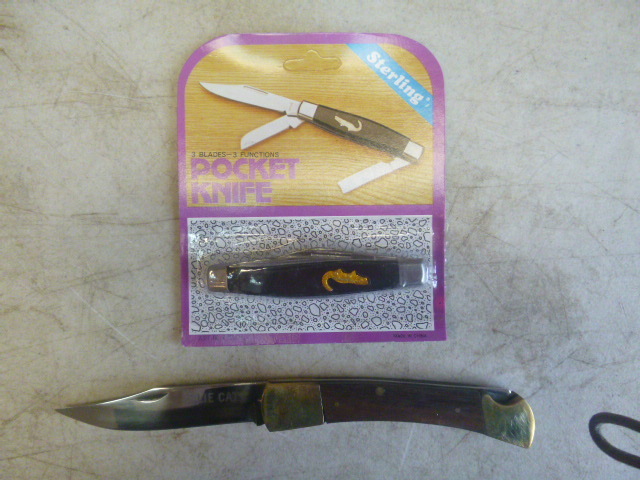 2 Knives
