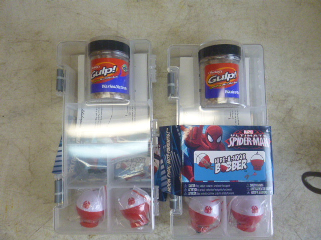 2 Shakespeare Marvel Ultimate Spiderman Hide-A-Hook Bobber Kit