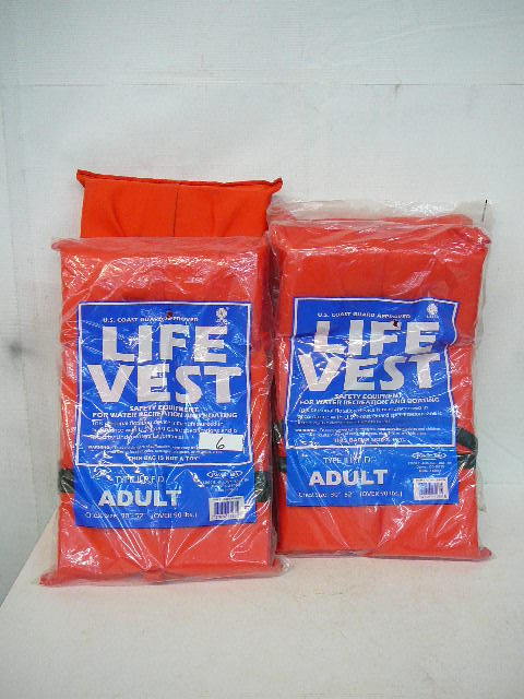 lot 6 image: Lift Vests Adult