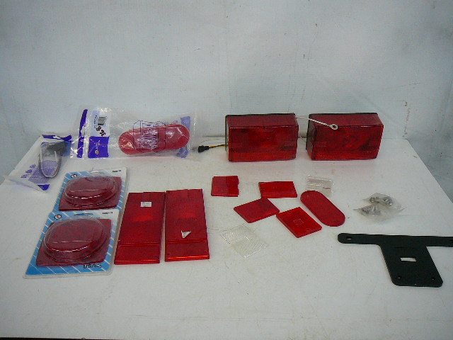 lot 29 image: Trailer Lights & Lens 3 Trailer Lights 11- Lens 1-License Bracket 1- Wire Plug New