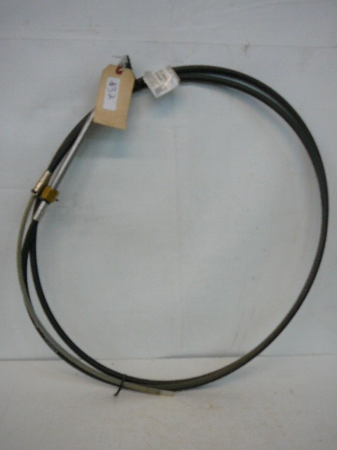 lot 32 image: Steering cable uflex PN M66X15 Unused