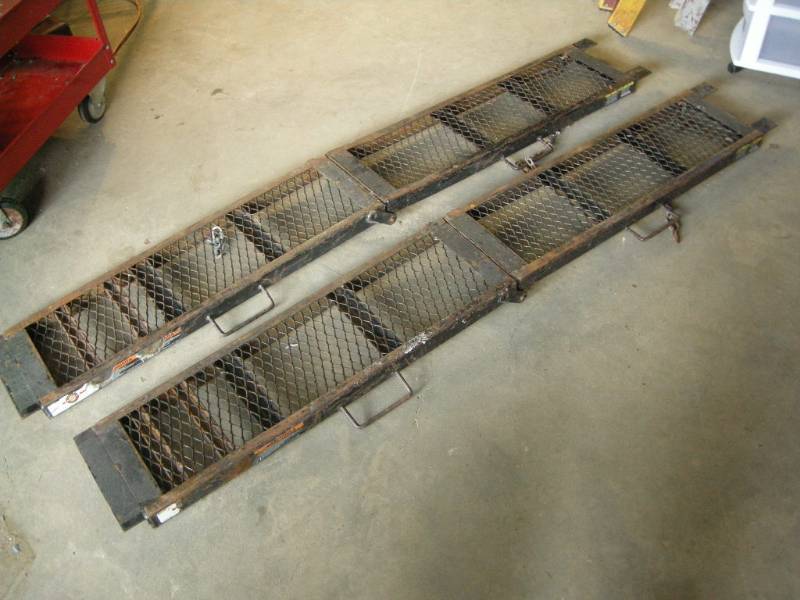 lot 8 image: Carry-On Portable Folding Trailer Ramps