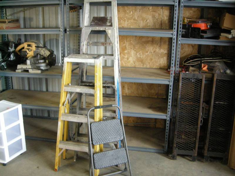lot 14 image: 2 Step Ladders and Stool