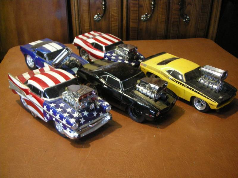 lot 17 image: 5 Funline Muscle Machines Diecast