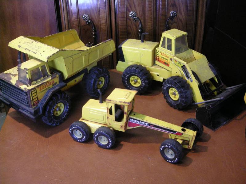 lot 30 image: Vintage Tonka Toys