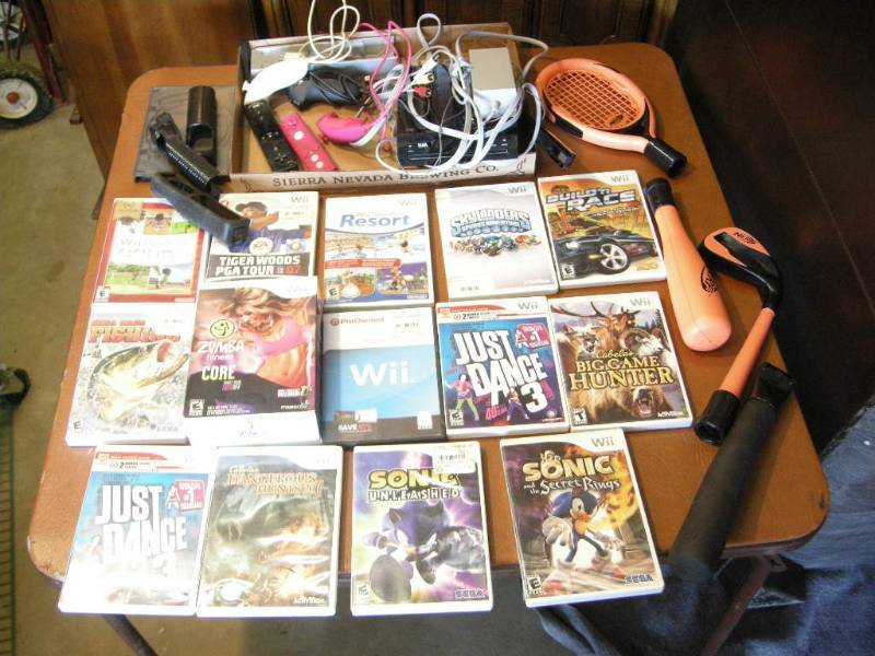 lot 31 image: Nintendo Wii and Games