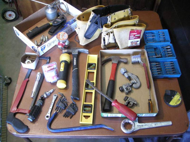 lot 70 image: Group Tools