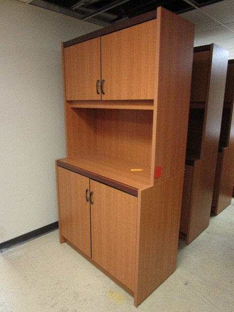 lot 801 image: UTILITY CABINET