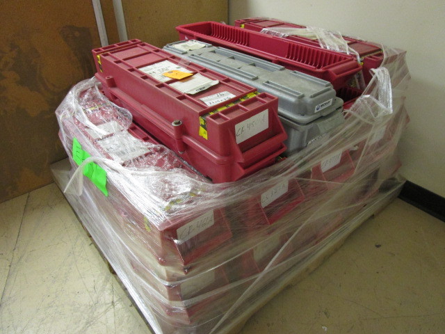 lot 811 image: INDUSTRIAL STORAGE BINS