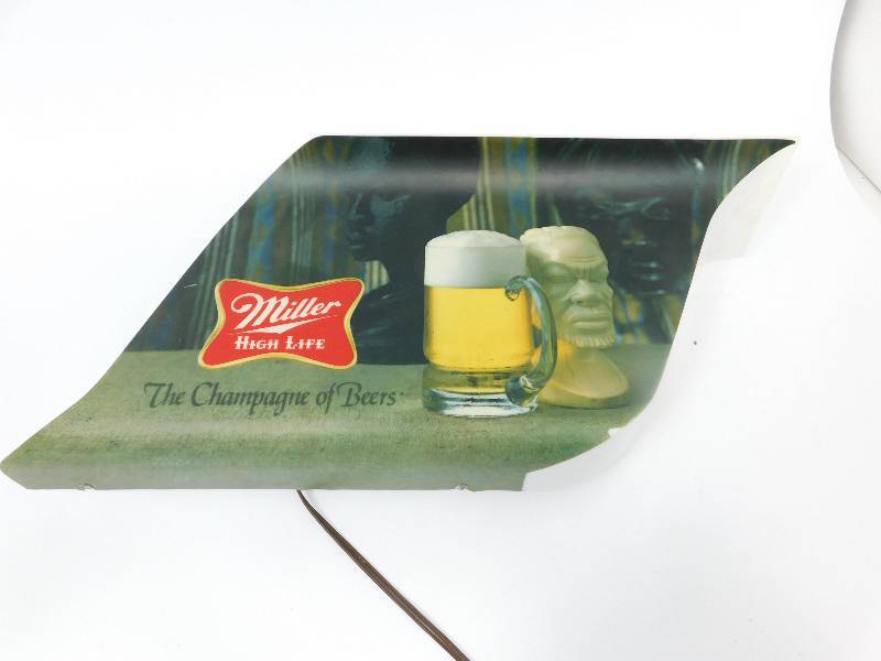 lot 17 image: Miller High Life  (The Champagne Of Beers) Electric Wall Sign