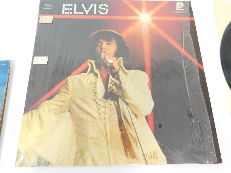 lot 53 image: ELVIS  (Youll Never Walk Alone) Record CAS-2472  STEREO-CAMDEN