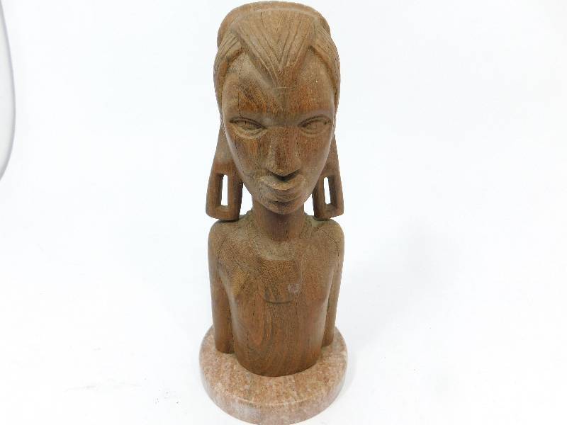 lot 60 image: Vintage Hand Carved African Male Wood Bust