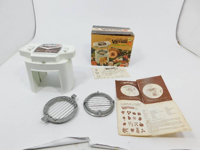 lot 78 image: Veg-O-Matic ll Food Cutter