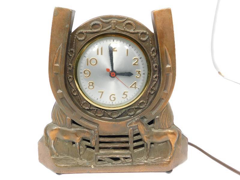 lot 80 image: Vintage Brass Bronze Western Horseshoe Electric Mantle Clock