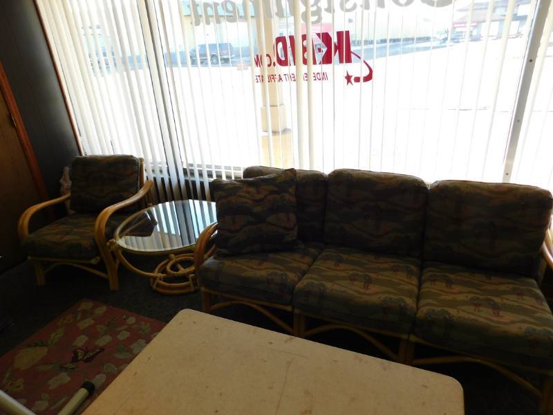 lot 5 image: Couch & Chair & Round Table With Glass Top
