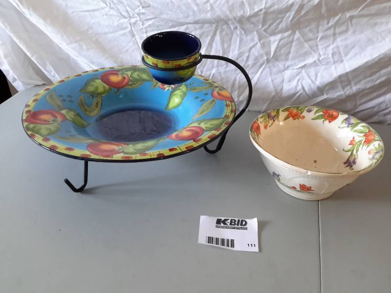 lot 111 image: 1 Gates Ware Large size Chips and Salsa Platter, 1 Decorative Hotoven Chinaware Serving Bowl