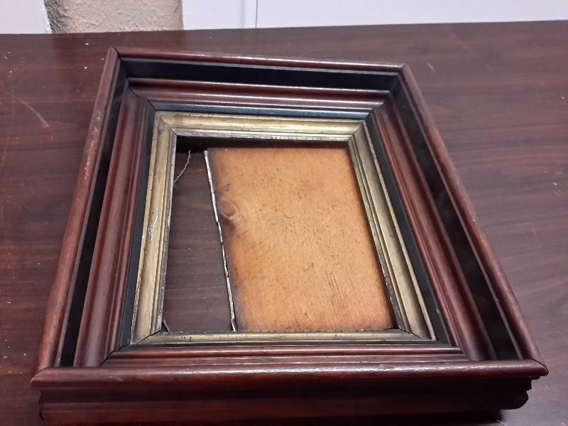 lot 130 image: Sunken Wooden Frame, Please See Close-Ups