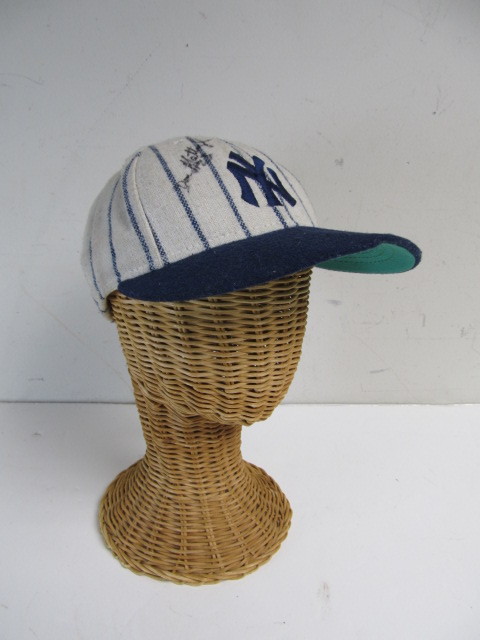 lot 11 image: Autographed DON MATTINGLY Yankees Baseball Cap