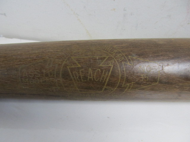 lot 60 image: Orig 1920s REACH No. 15 Baseball Bat
