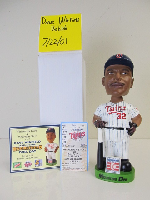 lot 67 image: Mint In Box 2001 Game Giveaway DAVE WINFIELD Bobblehead - wGame Ticket