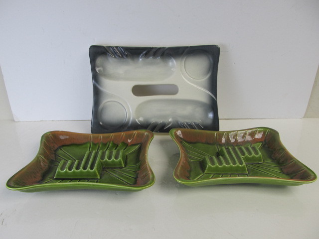 lot 90 image: Set of 3 Large Mid Century Ceramic Ashtrays
