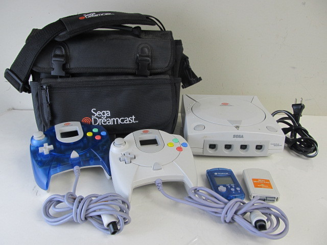 lot 94 image: Sega DREAMCAST Video Game System