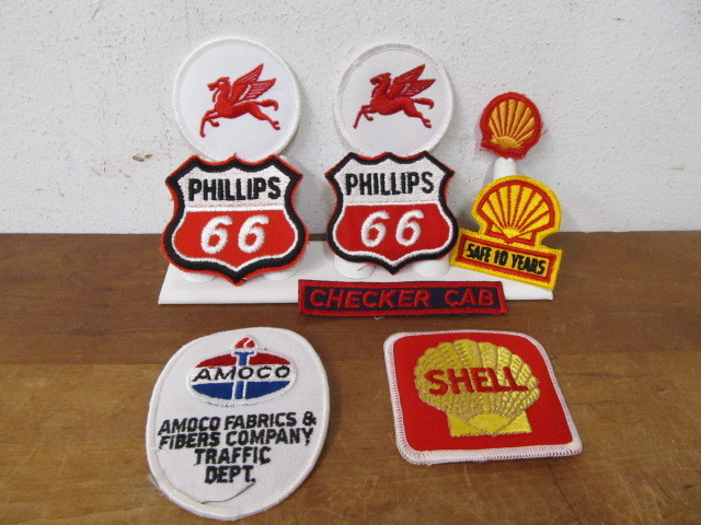 lot 107 image: Lot of NOS Vintage Gas & Oil Advertising Patches