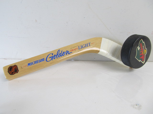 lot 127 image: Minnesota Wild Michelob Golden Light Beer Tap Handle