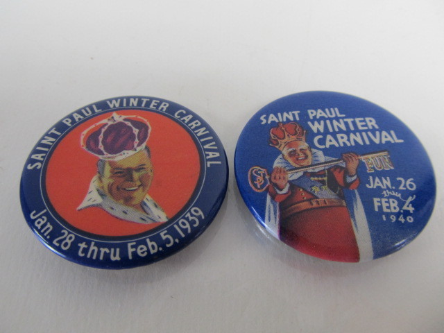 lot 133 image: Original 1939 & 1940 St. Paul Winter Carnival Buttons