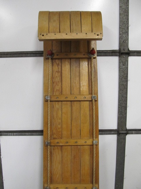 lot 151 image: Nice Vintage Wooden Taboggan 