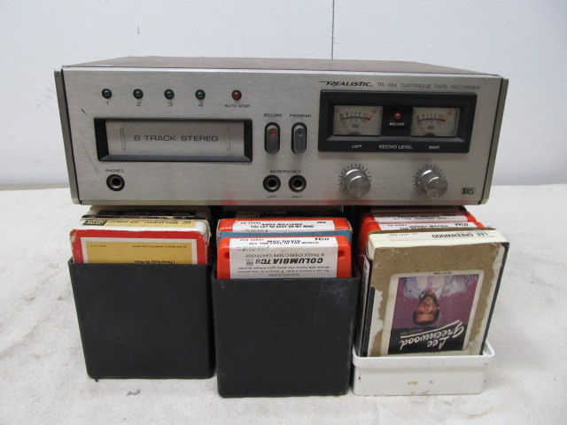 lot 152 image: Realistic 8-Track Stereo Record Deck wTapes