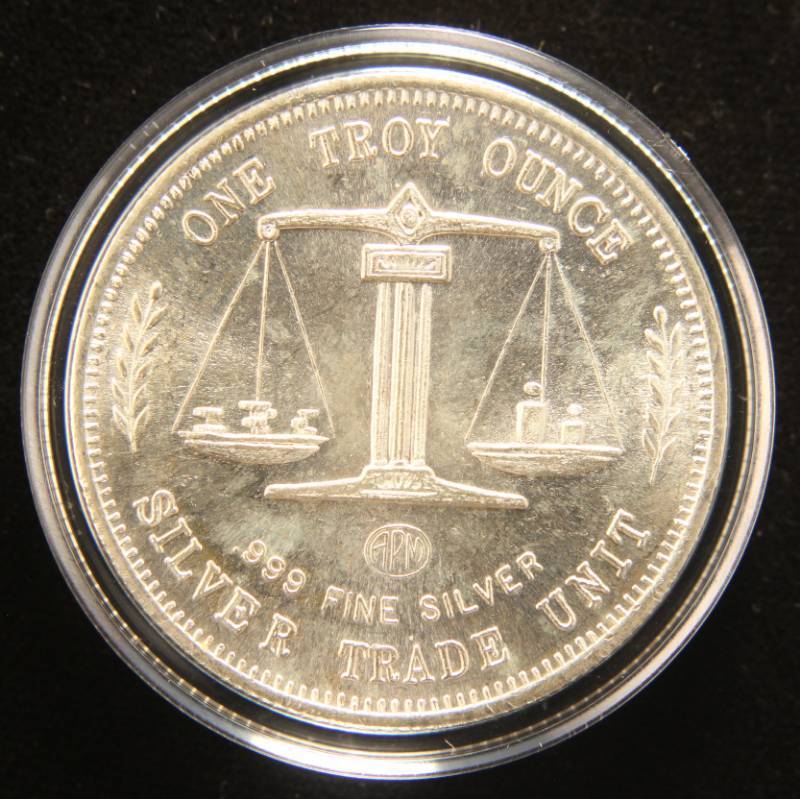 1 TROY OZ. .999 FINE SILVER EAGLE FLAG TRADE UNIT IN AIRTITE
