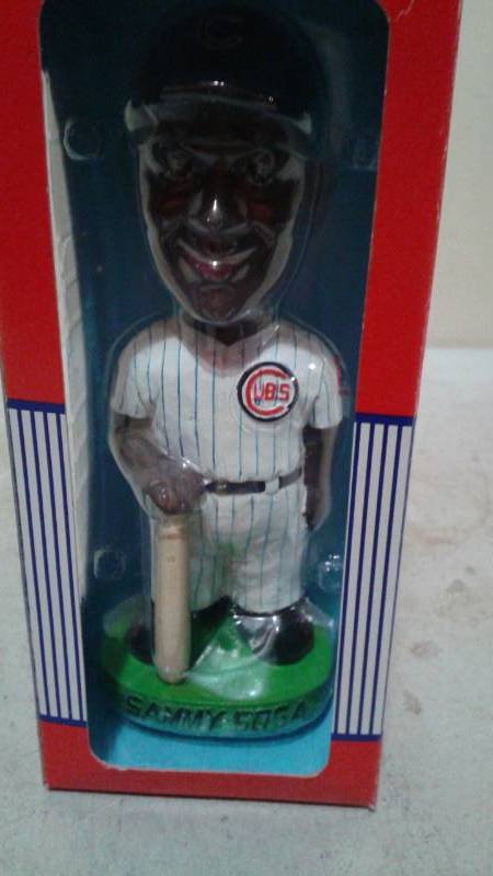 lot 14 image: Sammy Sosa Bobble Head In Box