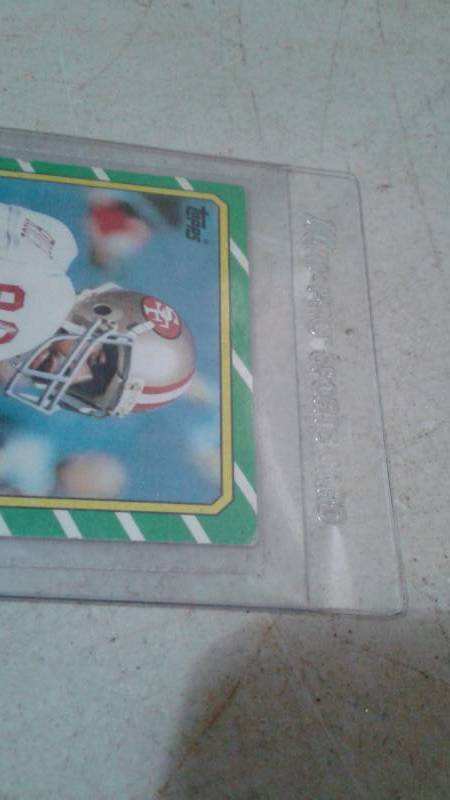 lot 19 image: Jerry Rice Topps 1987 Rookie Card
