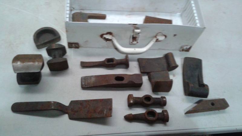 lot 42 image: Vintage Metal Box With A Bunch Of Cast Iron Tool Parts