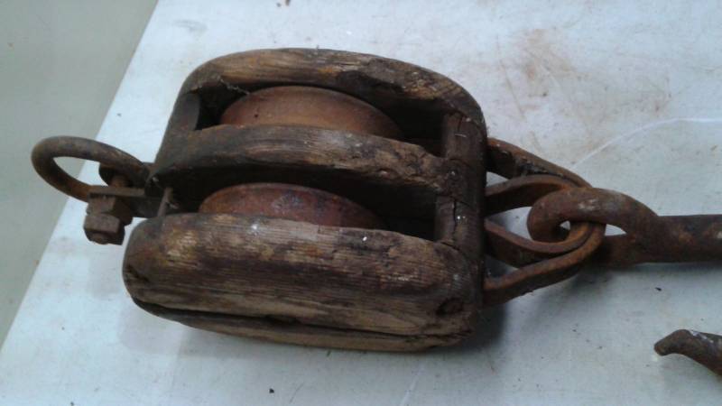 lot 48 image: Vintage Large Barn Pulley, Shows Wear