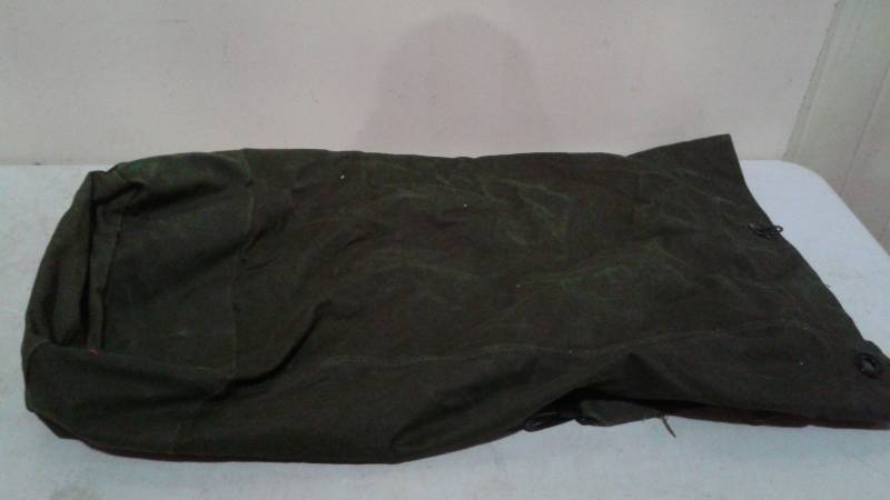 lot 169 image: Large Army Duffel Bag