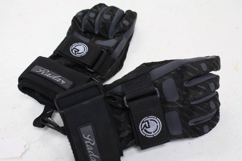 lot 32 image: Radar Vice SNowboarding Gloves Size XL New $65