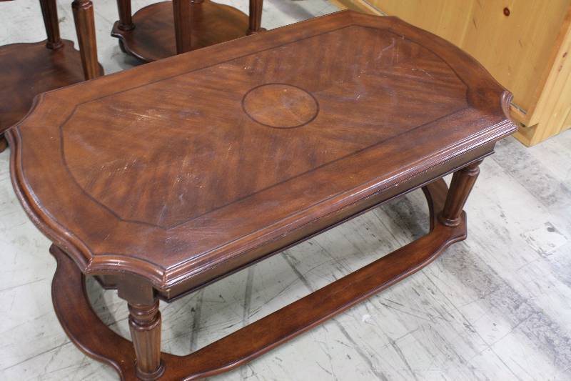 lot 187 image: Center Piece Table  Solid Wood