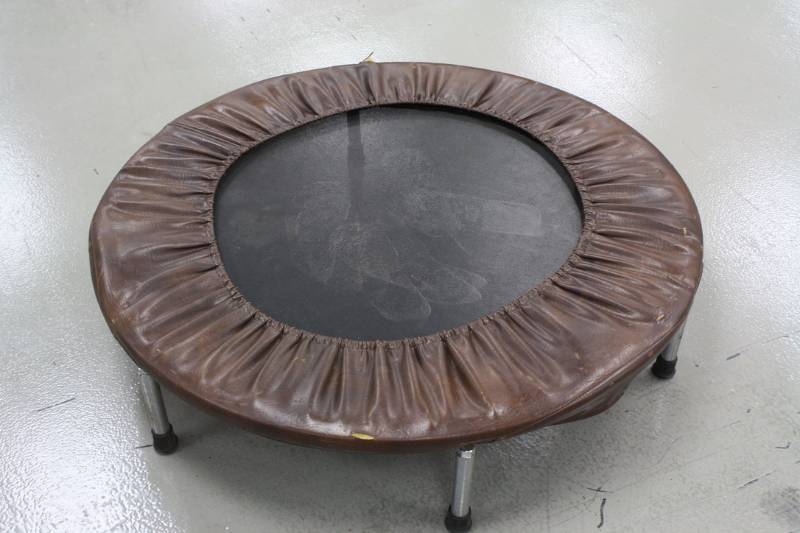 lot 94 image: Kids Trampoline